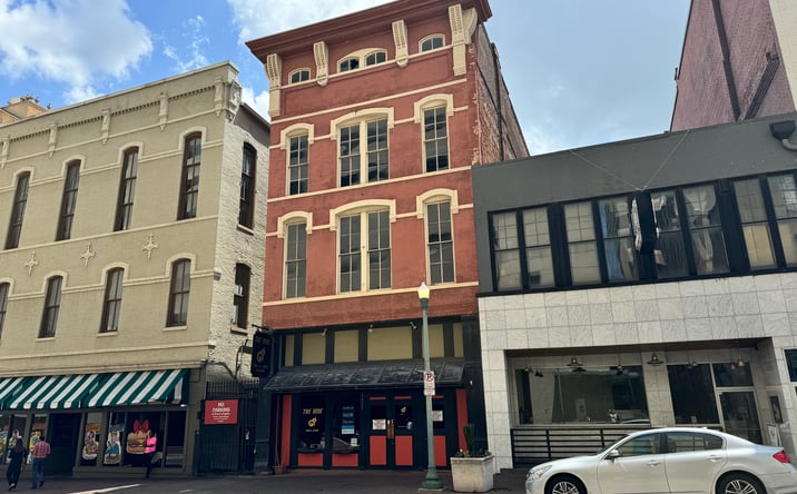 Pictures of Retail property located at 121 Union Avenue, Memphis, TN 38103 for sales - image #1
