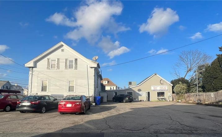 Pictures of Mixed Use, Retail, Multifamily property located at 686 N Broadway, East Providence, RI 02914 for sales - image #1