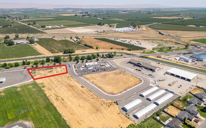Pictures of Land property located at Lot 1 Vista Grande Way, Grandview, WA 98930 for sales - image #1