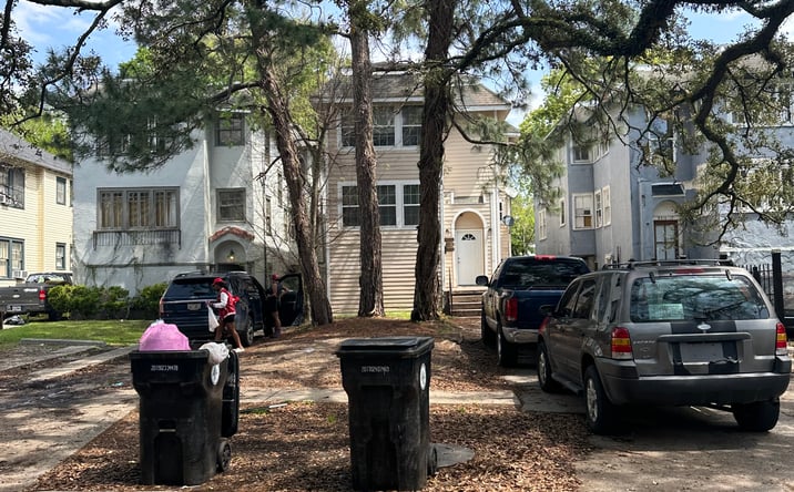 Pictures of Multifamily property located at 3221 Louisiana Ave Pkwy, New Orleans, LA 70125 for sales - image #1