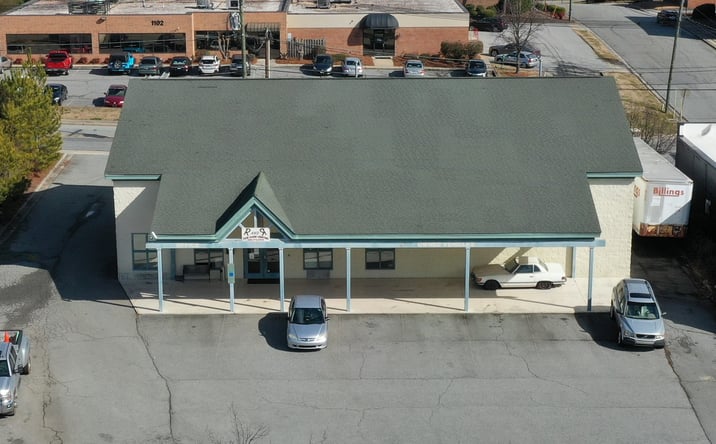 Pictures of Retail property located at 1212 Battleground Ave, Greensboro, NC 27408 for sales - image #1