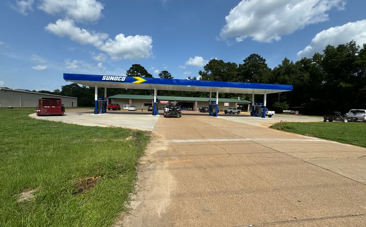 Pictures of Retail property located at 9421 US-165, Woodworth, LA 71485 for sales - image #1