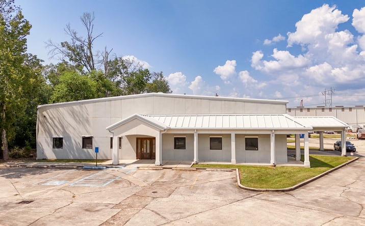 Pictures of Office, Industrial property located at 13625 S Choctaw Dr, Baton Rouge, LA 70815 for sales - image #1