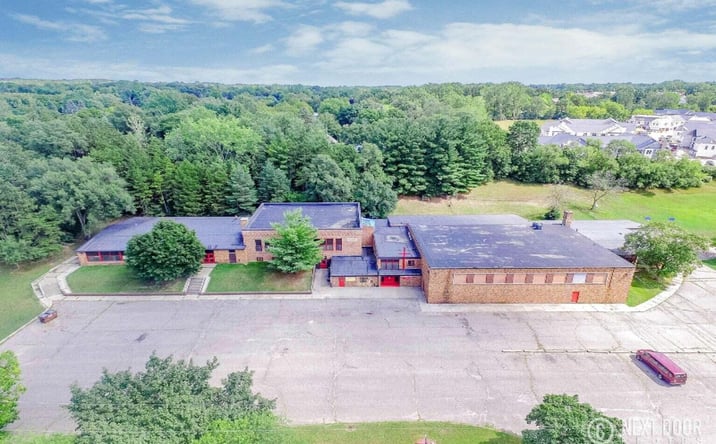 image of property at 2286 BALL AVE NE Grand Rapids MI 49505-2201