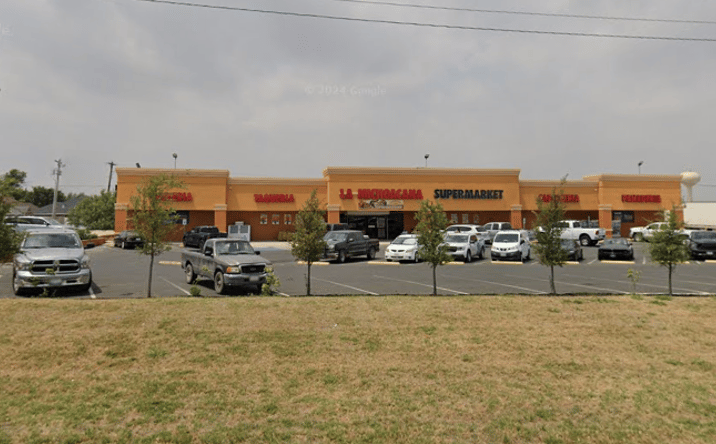 Pictures of Retail property located at 2677 N Veterans Blvd, Eagle Pass, TX 78852 for sales - image #1