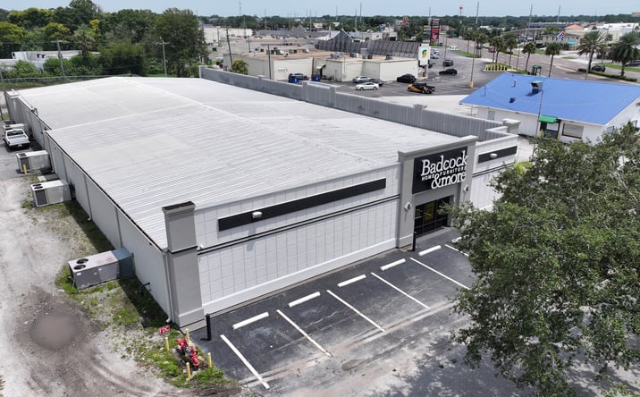 Pictures of Retail property located at 521 Hughes Rd, Auburndale, FL 33823 for sales - image #1