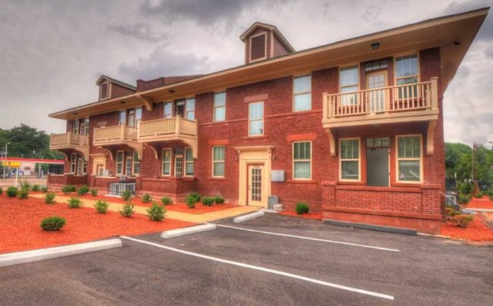 image of property at 528 E PARKWAY N Memphis TN 38112-5426