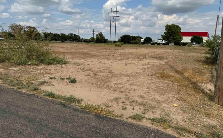 Pictures of Land property located at 3801 S Main Street, Roswell, NM 88203 for sales - image #1