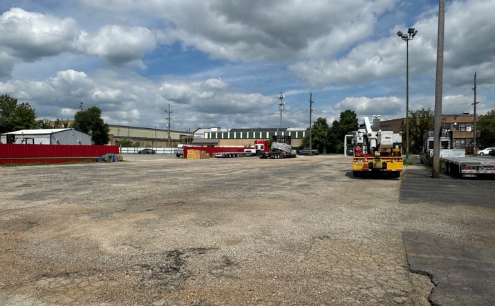 Pictures of Industrial property located at 644 W Park Ave, Aurora, IL 60506 for sales - image #1