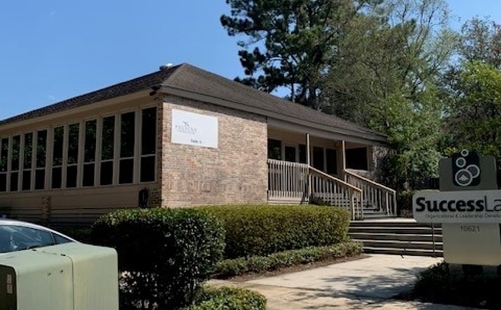 Pictures of Office property located at 10621 N Oak Hills Pkwy, Baton Rouge, LA 70810 for sales - image #1