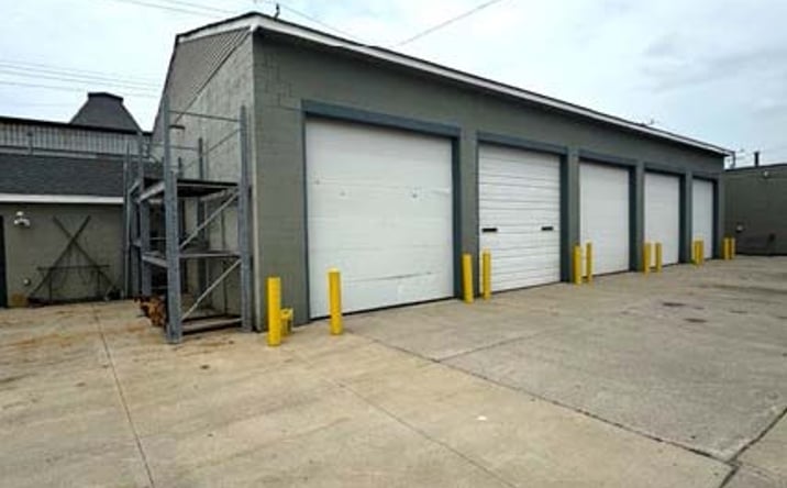 Pictures of Office property located at 1415 Wordsworth St, Ferndale, MI 48220 for sales - image #1