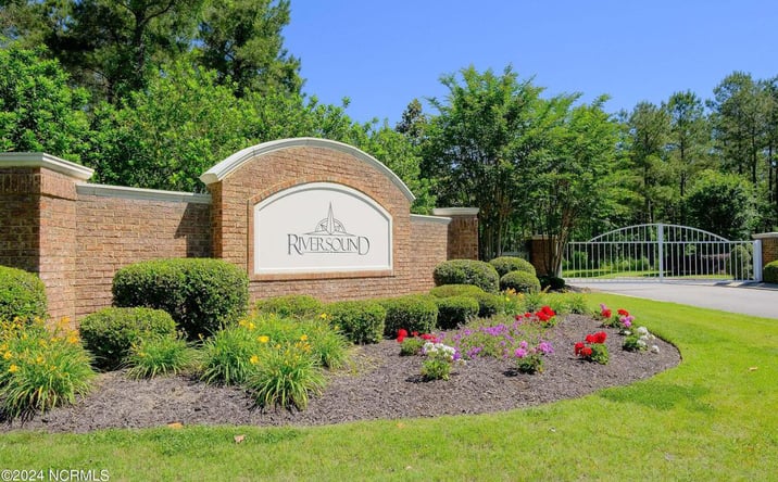 Pictures of Land property located at 504 Riversound Dr, Edenton, NC 27932 for sales - image #1