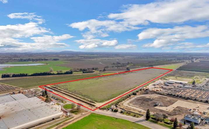 Pictures of Industrial, Land property located at 1000 Muscat Ave, Sanger, CA 93657 for sales - image #1