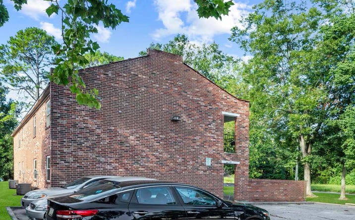 Pictures of Multifamily property located at 1155 Jim Taylor Dr, Baton Rouge, LA 70820 for sales - image #1