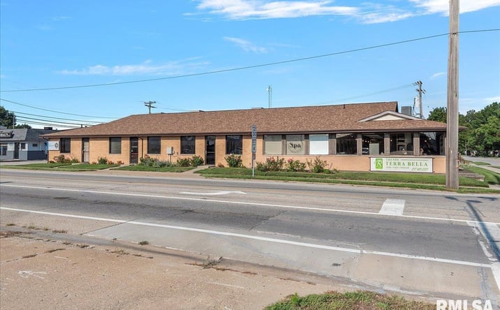 Pictures of Retail, Office property located at 215-221 N MAIN Street, Chatham, IL 62629 for sales - image #1