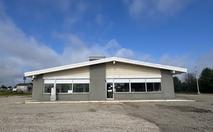 Pictures of Land property located at 603 S Prairie View Rd, Mahomet, IL 61853 for sales - image #1