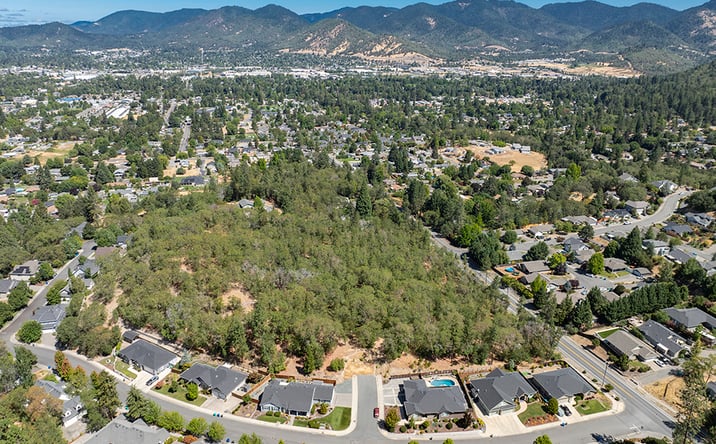 Pictures of Land property located at SE Rosemary Ln, Grants Pass, OR 97527 for sales - image #1