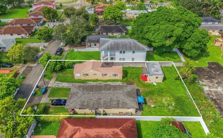 Pictures of Multifamily property located at 1725 NW 59th St, Miami, FL 33142 for sales - image #1