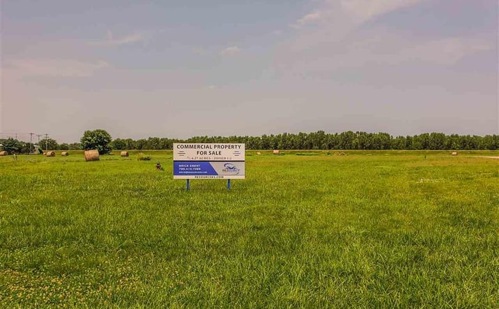 Pictures of Land property located at 310 Levee Dr, Manhattan, KS 66502 for sales - image #1