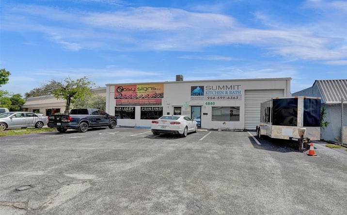 Pictures of Special Purpose property located at 4840 N Dixie Hwy, Oakland Park, FL 33334 for sales - image #1