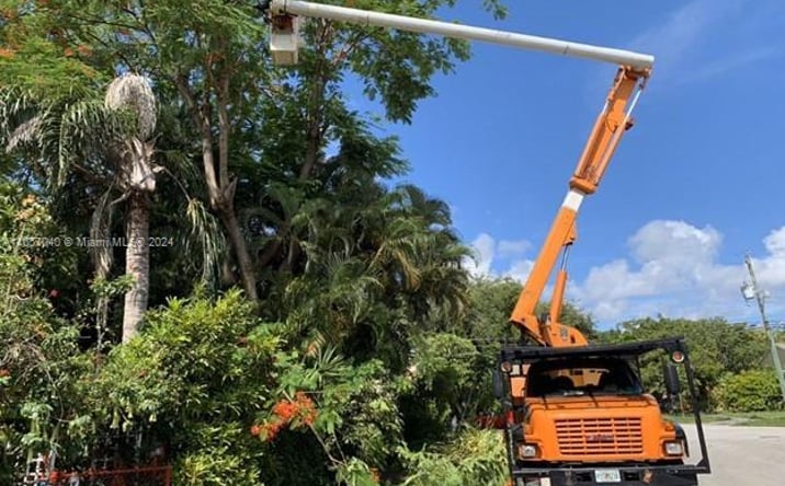 Pictures of Retail, Office property located at Tree Services in Miami, Miami, FL 33183 for sales - image #1