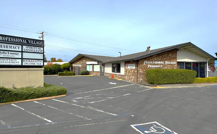 Pictures of Hospitality, Office, Retail property located at 3301 Arden Wy, Sacramento, CA 95825 for sales - image #1