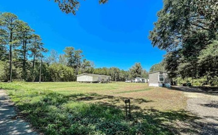 Pictures of Mixed Use property located at 5Units Joe Gayle Rd, Livingston, LA 70754 for sales - image #1