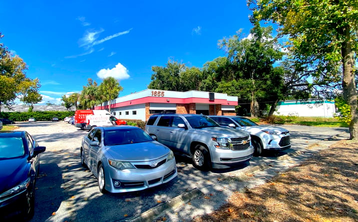 Pictures of Industrial, Office, Retail property located at 1655 E Semoran Blvd, Apopka, FL 32703 for sales - image #1