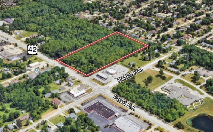 Pictures of Land, Retail property located at 17370 Pearl Rd, Strongsville, OH 44136 for sales - image #1