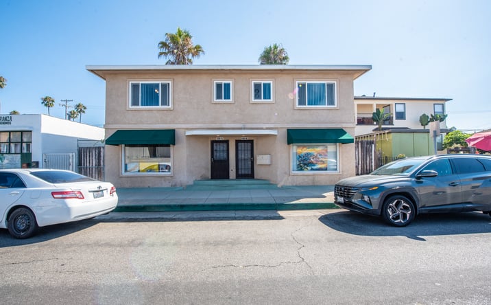 Pictures of Mixed Use, Multifamily, Retail property located at 110 S Freeman St, Oceanside, CA 92054 for sales - image #1