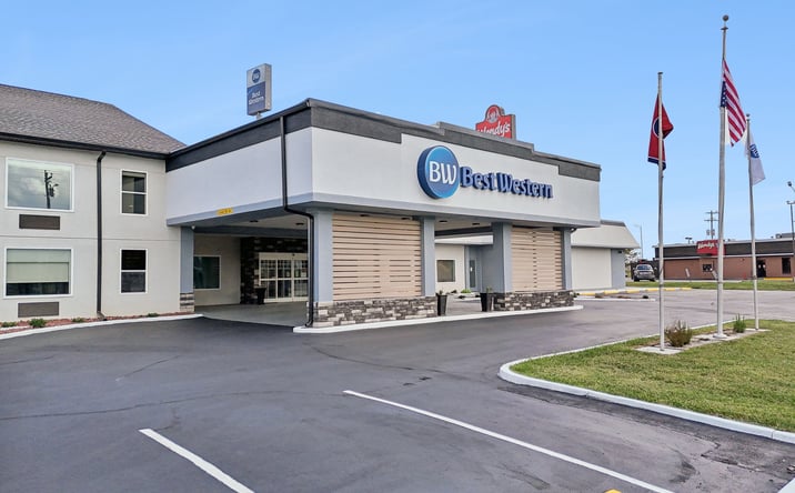 Pictures of Hospitality property located at 126 Expressway Dr, Manchester, TN 37355 for sales - image #1