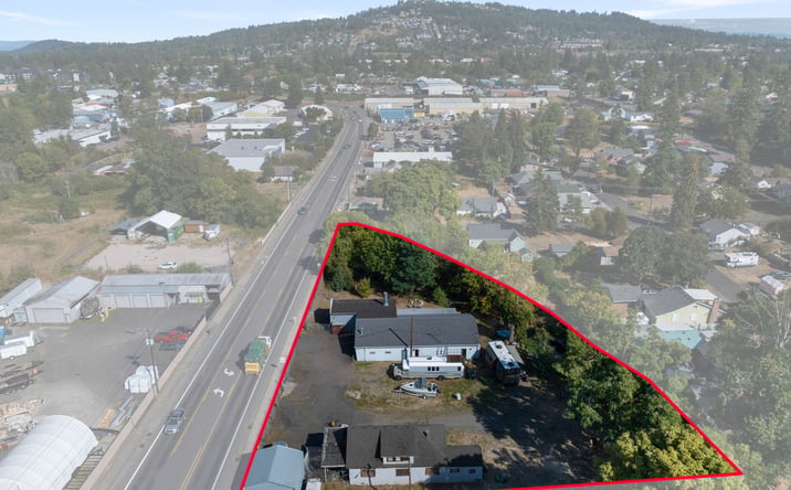 Pictures of Industrial property located at 6906 SE Johnson Creek Blvd, Portland, OR 97206 for sales - image #1