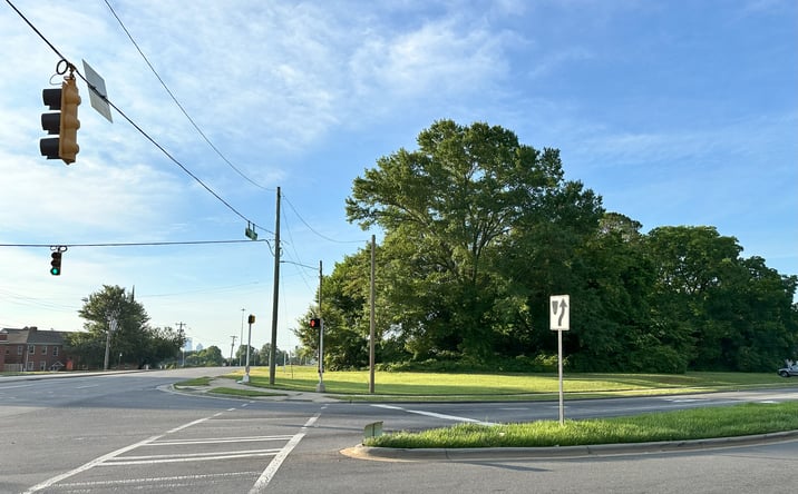 Pictures of Land property located at 3733 Freedom Dr, Charlotte, NC 28208 for sales - image #1