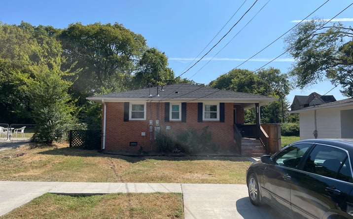 Pictures of Multifamily property located at 1006 Lee Dr NW, Huntsville, AL 35816 for sales - image #1