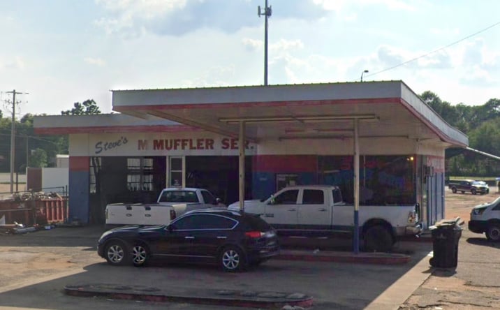 Pictures of Retail property located at 1325 Federal Dr, Montgomery, AL 36107 for sales - image #1