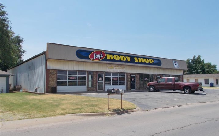 Pictures of Industrial property located at 108 SE 27th St, El Reno, OK 73036 for sales - image #1
