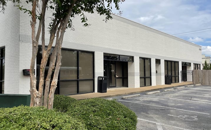 Pictures of Office, Retail property located at 1695 Bonnie Ln, Memphis, TN 38016 for sales - image #1