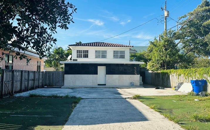 Pictures of Multifamily property located at 2215 NW 33rd St, Miami, FL 33142 for sales - image #1