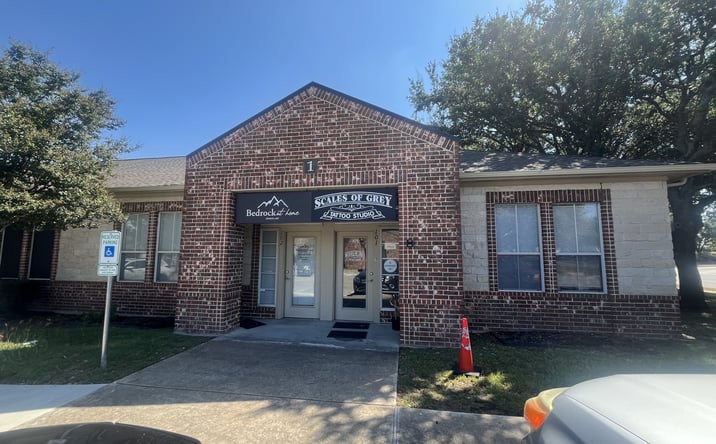 Pictures of Office property located at 595 Round Rock W Dr, Round Rock, TX 78681 for sales - image #1