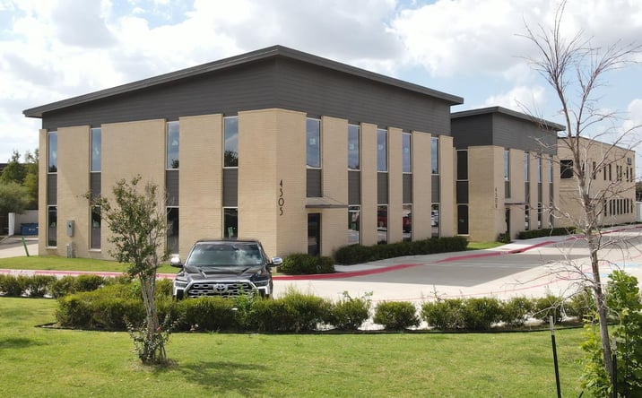 Pictures of Industrial, Office, Retail, Special Purpose property located at 4305 Marsh Ridge Rd, Carrollton, TX 75010 for sales - image #1