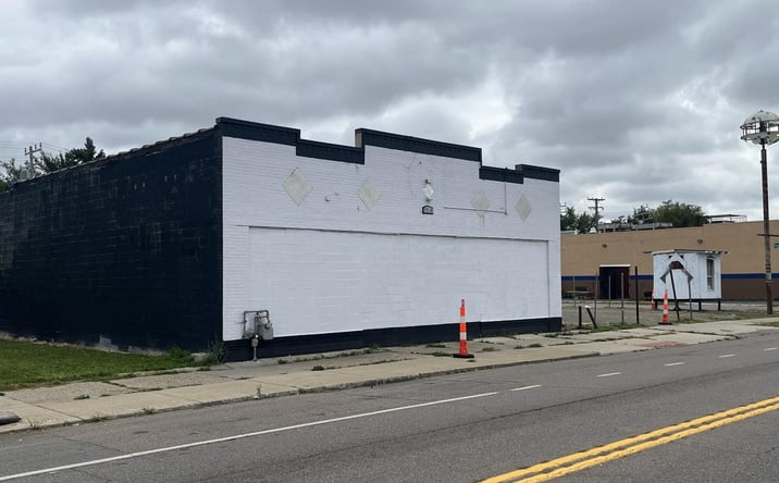Pictures of Retail property located at 7514 Seven Mile E, Detroit, MI 48234 for sales - image #1