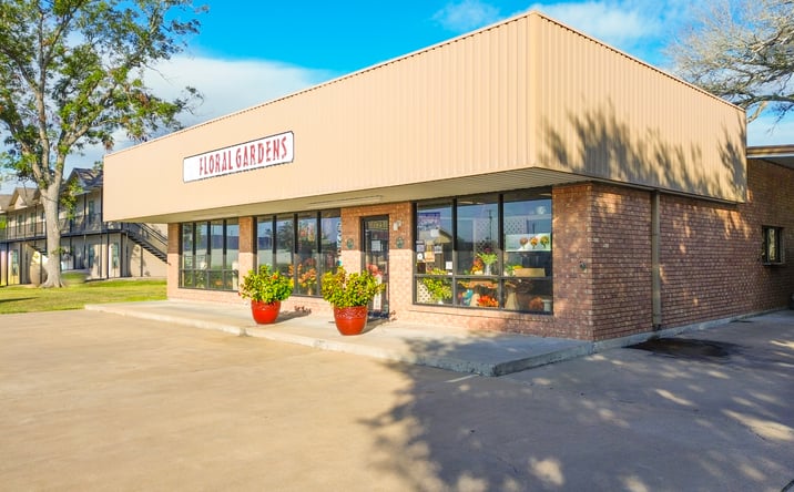 Pictures of Business for Sale property located at 802 W Jackson St, El Campo, TX 77437 for sales - image #1