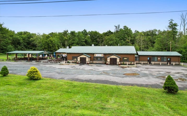 Pictures of Retail property located at 2136 Lake Ariel Hwy, Lake Ariel, PA 18436 for sales - image #1