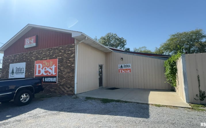 Pictures of Office, Retail, Industrial property located at 221 N MAIN Street, Benton, IL 62812 for sales - image #1