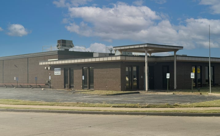 Pictures of Industrial property located at 2303 Schuetz Rd, St. Louis, MO 63146 for sales - image #1