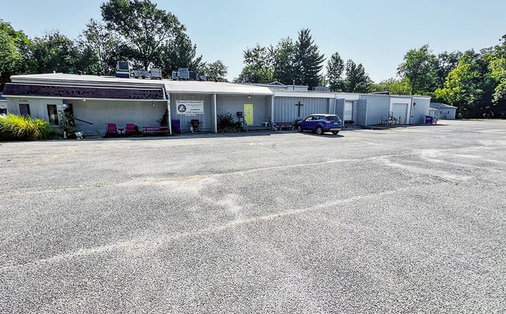 Pictures of Industrial, Office property located at 1405 Walnut St, Highland, IL 62249 for sales - image #1