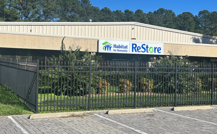 Pictures of Industrial property located at 4824 George Washington Memorial Hwy, Yorktown, VA 23692 for sales - image #1
