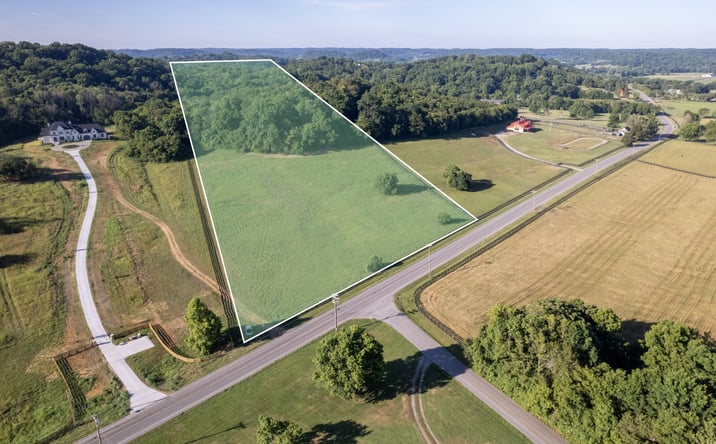 Pictures of Land property located at 3076 Carters Creek, Franklin, TN 37064 for sales - image #1