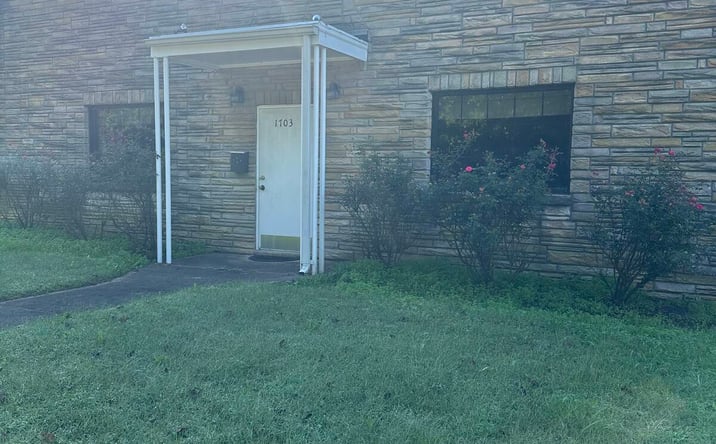 Pictures of Office property located at 1703 Seymour Dr, South Boston, VA 24592 for sales - image #1