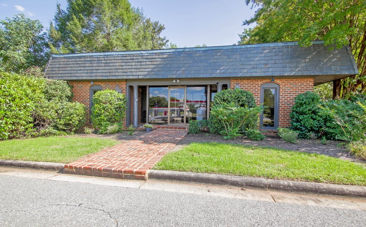 Pictures of Office, Retail property located at 3211 Old Forest Rd, Lynchburg, VA 24501 for sales - image #1
